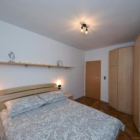 זאדאר Family Apartment Sara מראה חיצוני תמונה