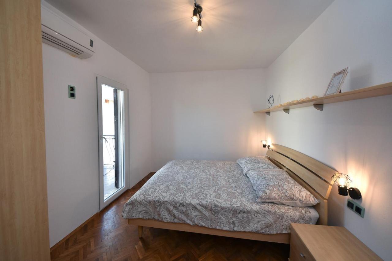 זאדאר Family Apartment Sara מראה חיצוני תמונה