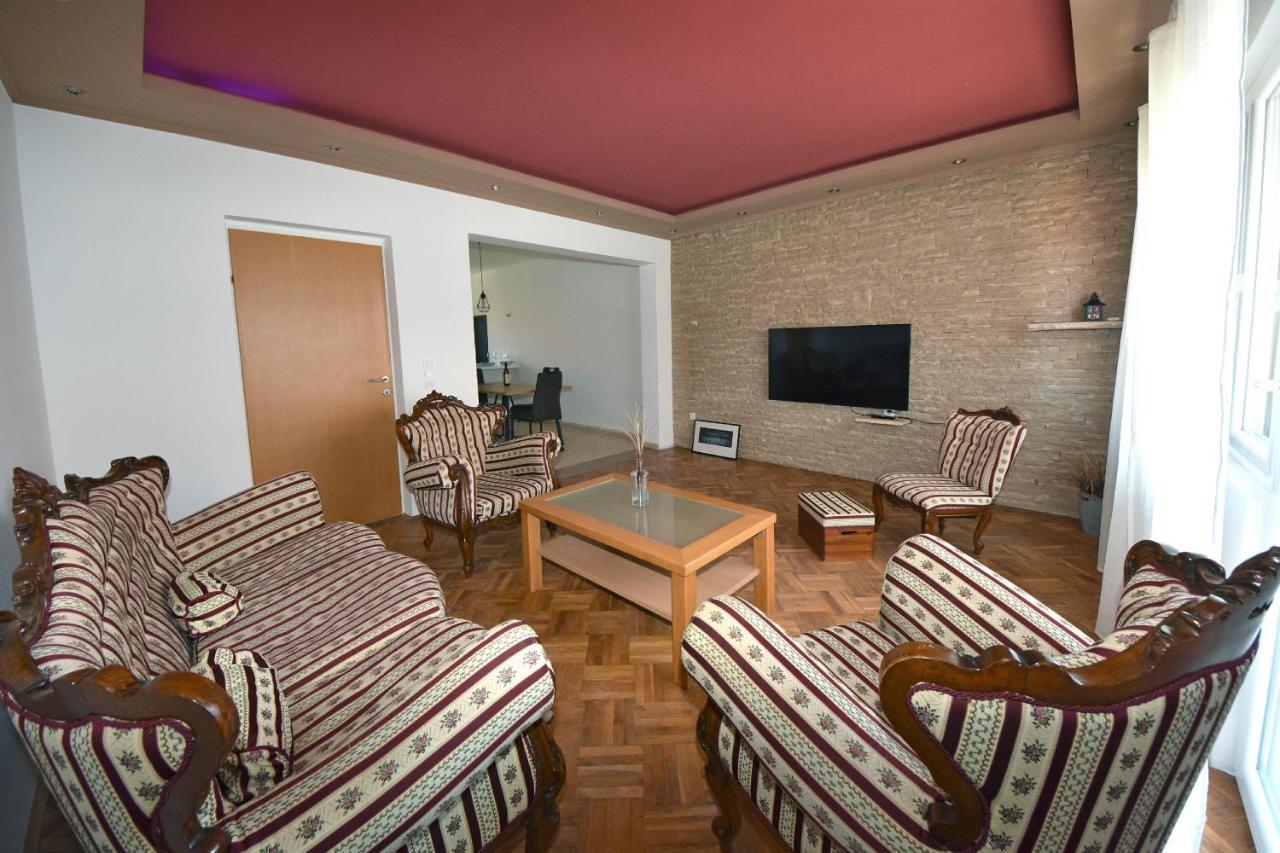 זאדאר Family Apartment Sara מראה חיצוני תמונה