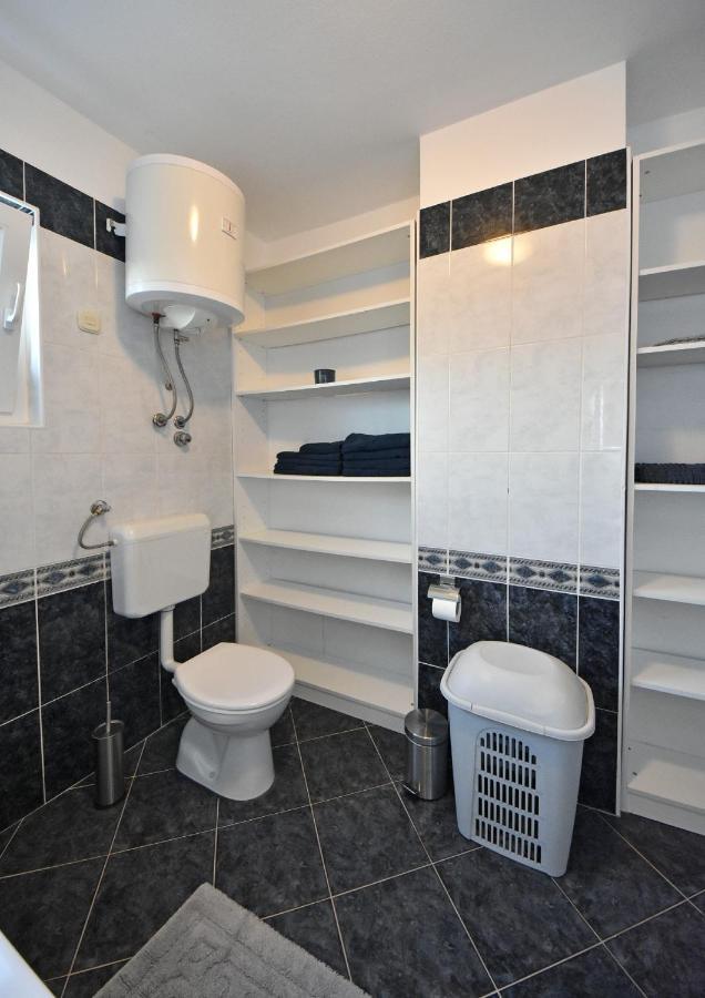 זאדאר Family Apartment Sara מראה חיצוני תמונה