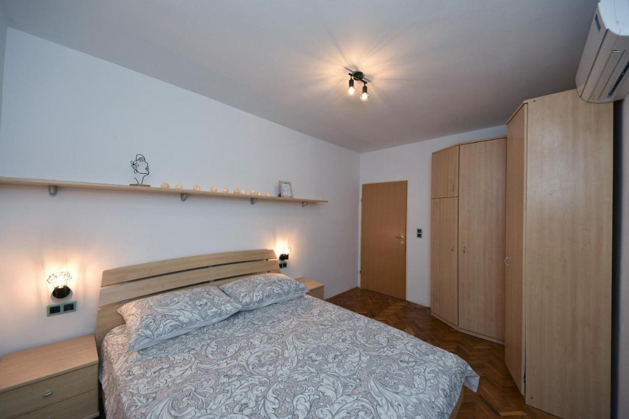 זאדאר Family Apartment Sara מראה חיצוני תמונה
